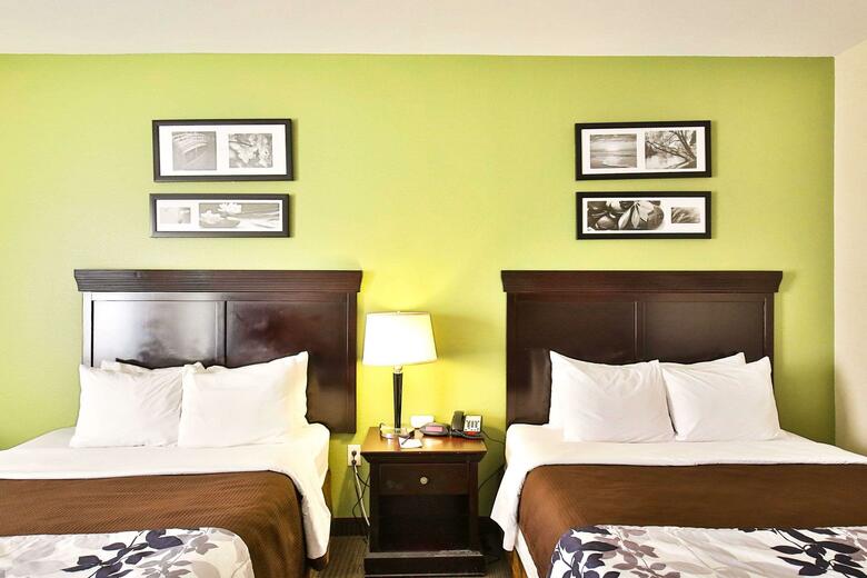 Hotel Sleep Inn & Suites University