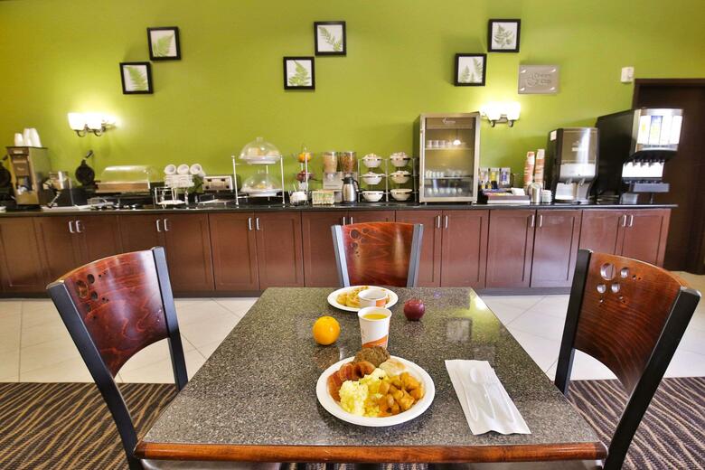 Hotel Sleep Inn & Suites University
