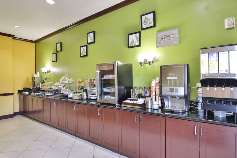 Hotel Sleep Inn & Suites University