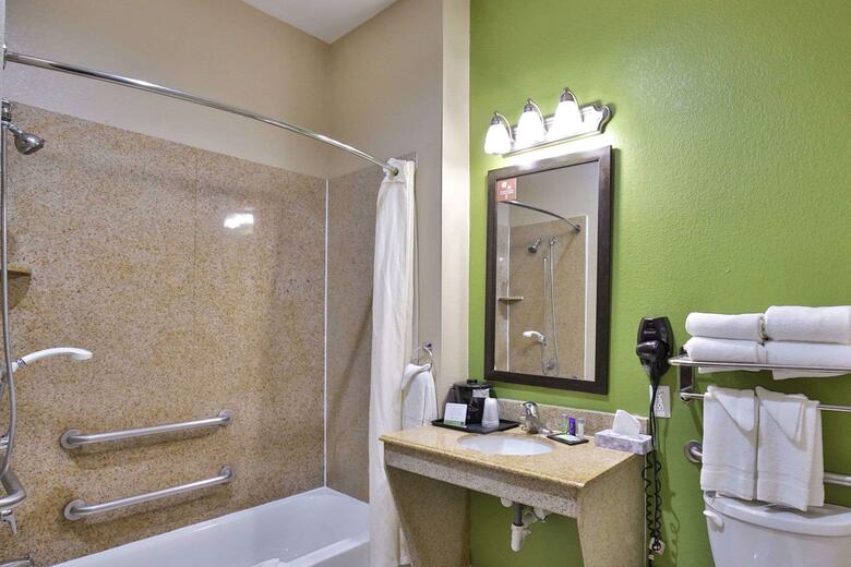 Hotel Sleep Inn & Suites University