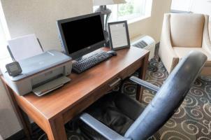 Hotel Comfort Inn & Suites North