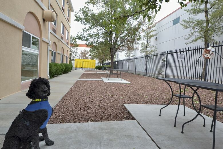 Hotel Days Inn And Suites Airport Albuquerque
