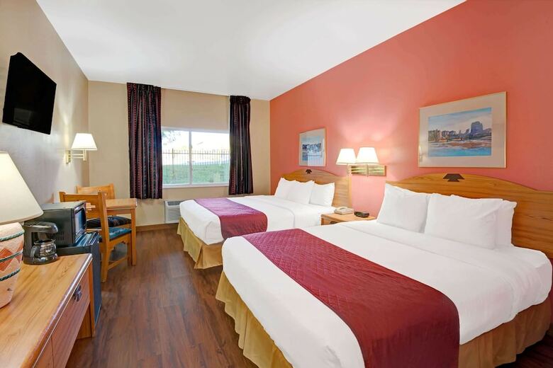 Hotel Days Inn And Suites Airport Albuquerque