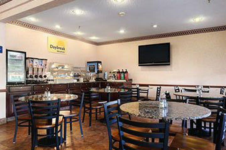 Hotel Days Inn And Suites Airport Albuquerque