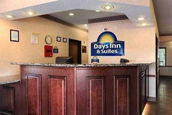Hotel Days Inn And Suites Airport Albuquerque