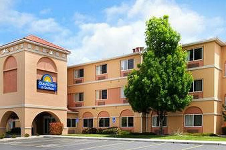 Hotel Days Inn And Suites Airport Albuquerque