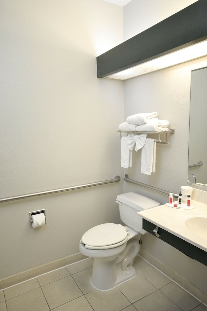 Hotel Days Inn And Suites Airport Albuquerque
