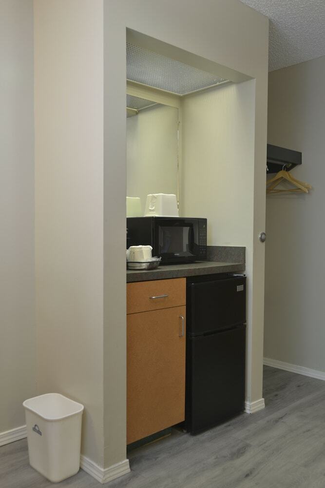 Hotel Days Inn And Suites Airport Albuquerque
