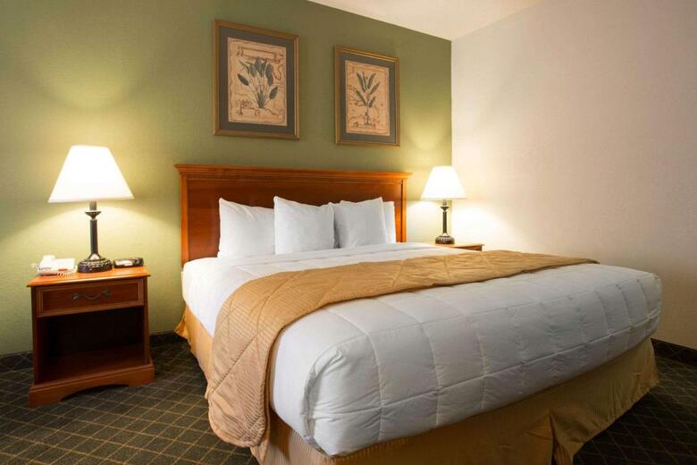 Hotel Clarion Inn & Suites Aiken