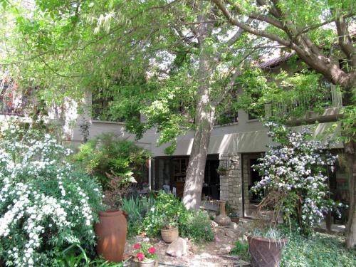 Hostal Amanzi Guest House