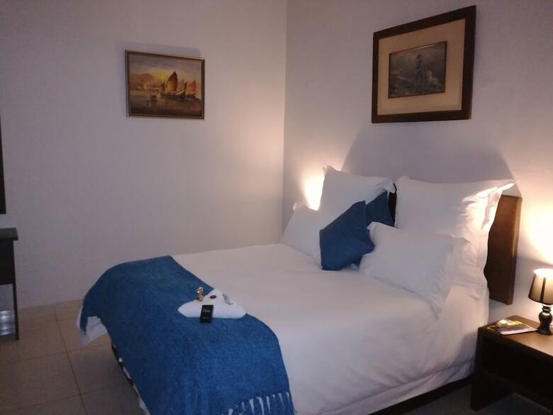 Hostal Villa Tropicana