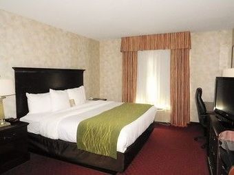 Hotel Comfort Inn & Suites