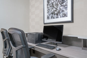 Holiday Inn Express Hotel & Suites Ames