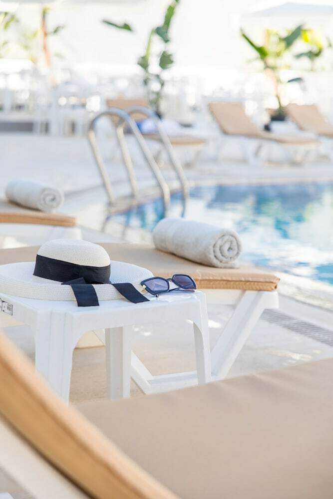 Seven Stars Exclusive Hotel