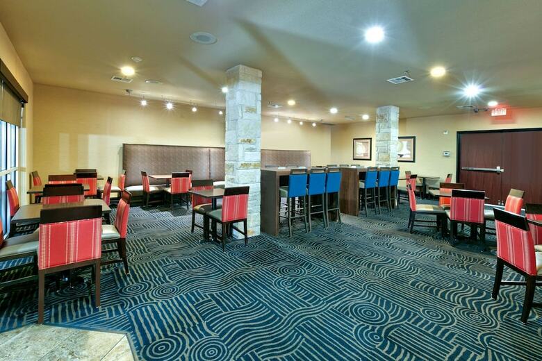 Hotel Comfort Suites Arlington