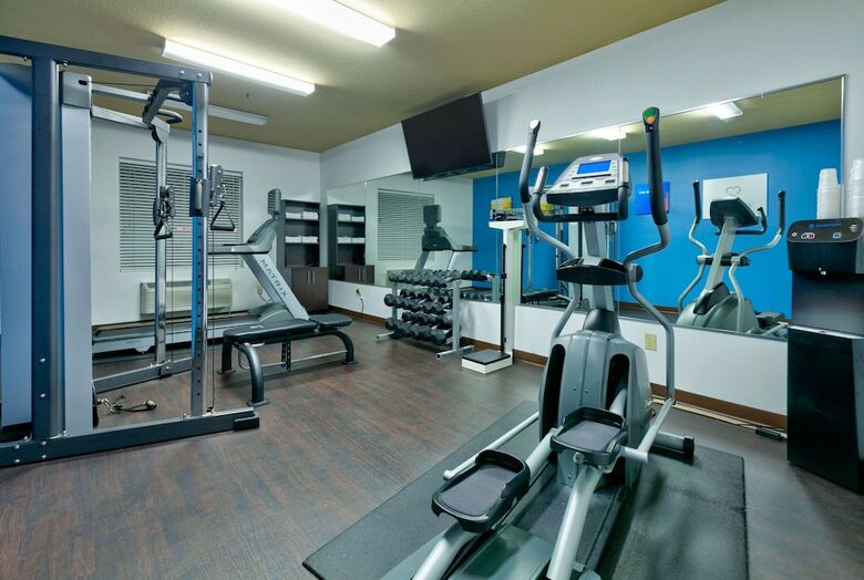 Hotel Comfort Suites Arlington