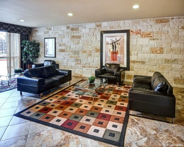 Hotel Comfort Suites Arlington