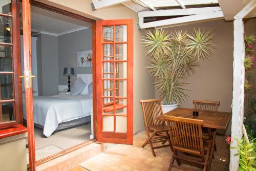 Hostal Bayside Guesthouse