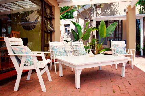 Hostal Bayside Guesthouse