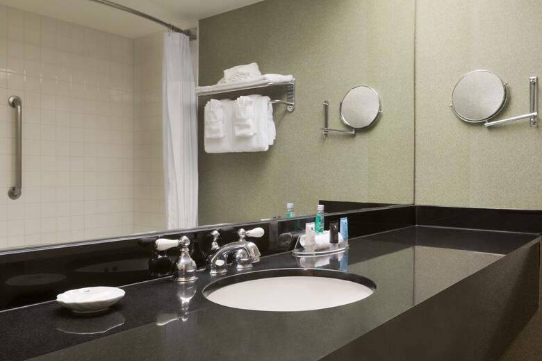 Crowne Plaza Hotel Auburn Hills