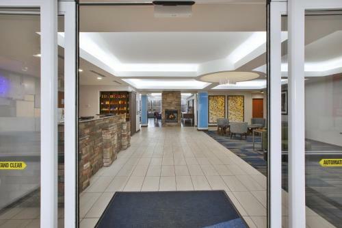 Holiday Inn Express Hotel & Suites Auburn Hills