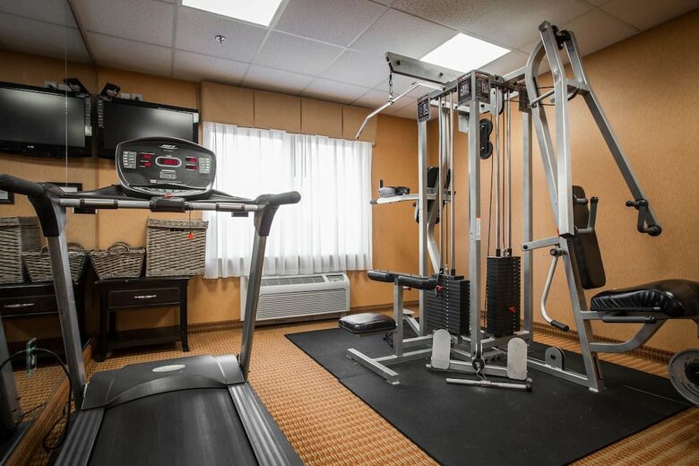 Hotel Comfort Inn & Suites