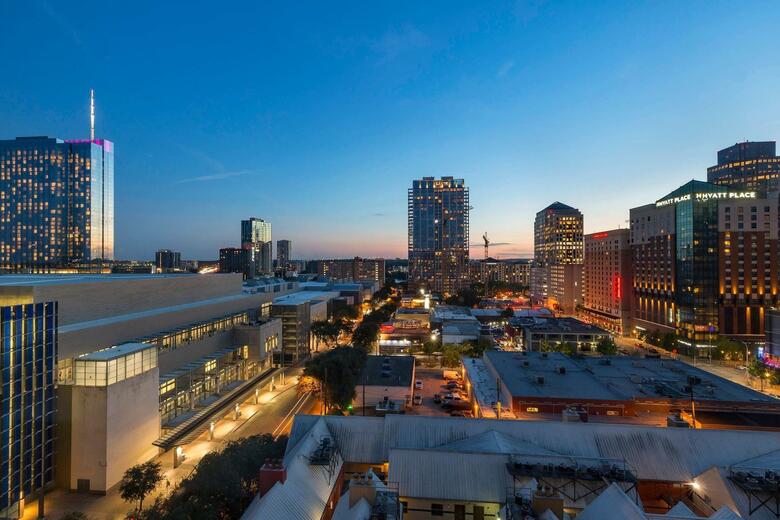 Hotel Courtyard Austin Downtown/convention Center