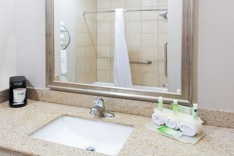Hotel Comfort Inn & Suites Alvarado