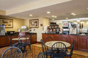 Hotel Comfort Suites Biltmore Square
