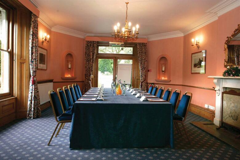 Best Western Plus Wroxton House Hotel