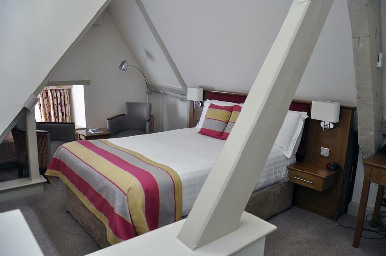 Best Western Plus Wroxton House Hotel