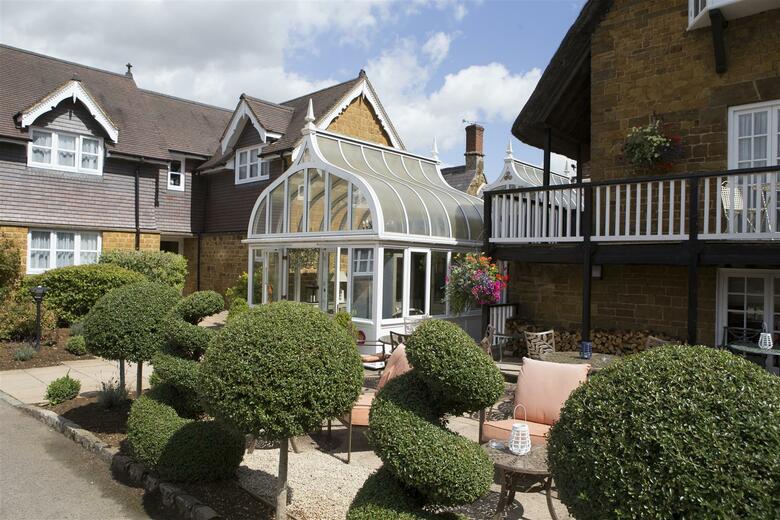 Best Western Plus Wroxton House Hotel
