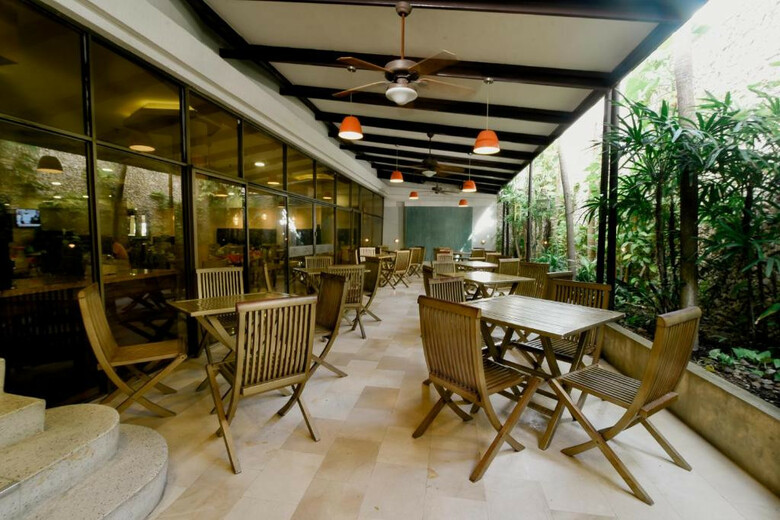Howard Johnson Hotel Versalles Barranquilla