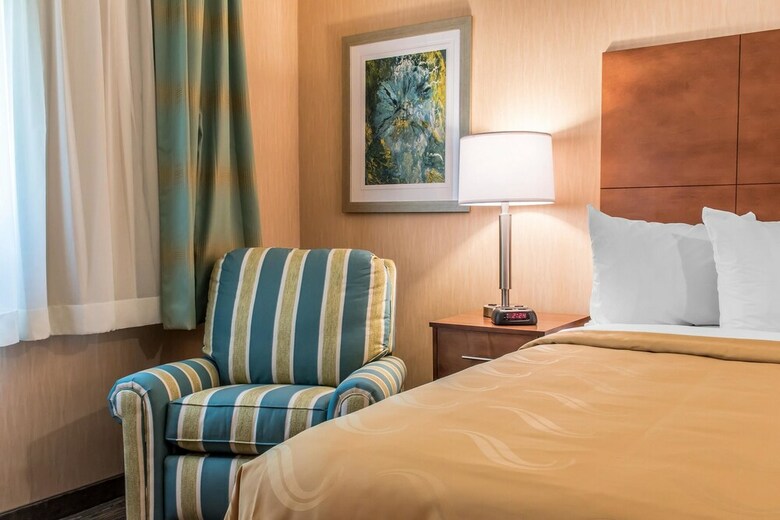 Hotel Quality Inn Bedford