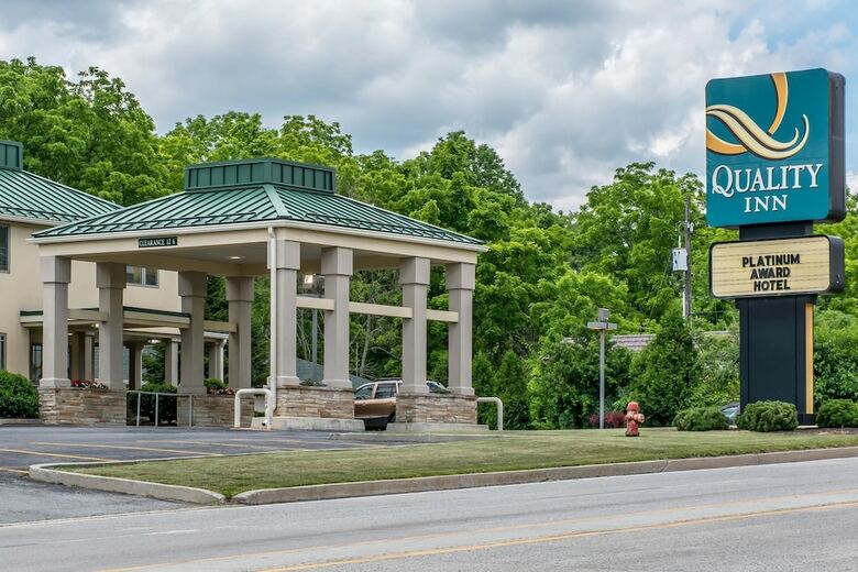 Hotel Quality Inn Bedford
