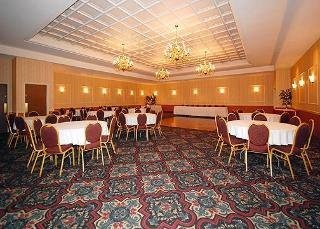 Hotel Comfort Suites University