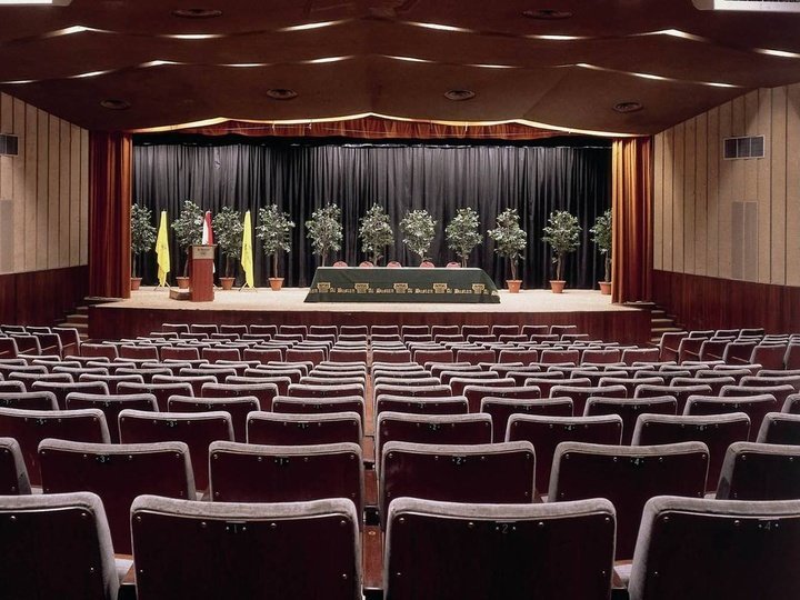 Hotel Al Bustan