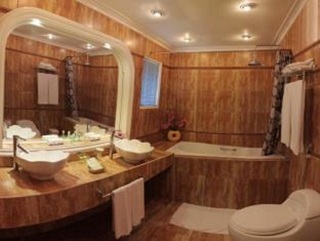 Hotel Monaco Suites De Boracay