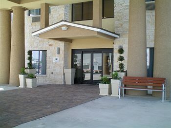 Holiday Inn Express Hotel & Suites Beaumont Nw