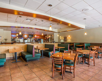 Hotel Quality Inn & Conference Center