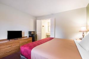Hotel Econo Lodge At Thousand Hills