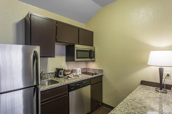 Hotel Mainstay Suites Brentwood