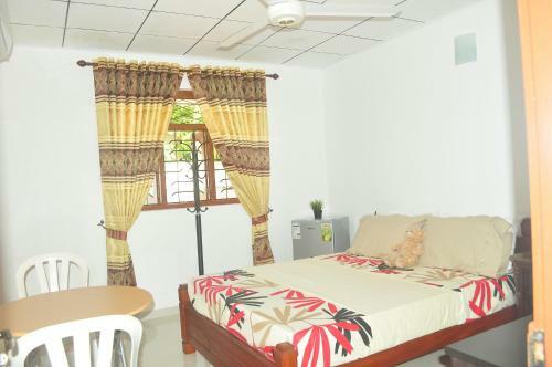 Hostal Nadee Villa