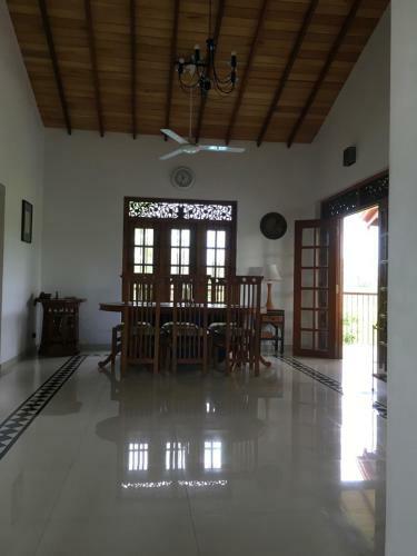 Hotel Cinnamon Villa