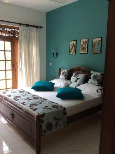 Hotel Cinnamon Villa