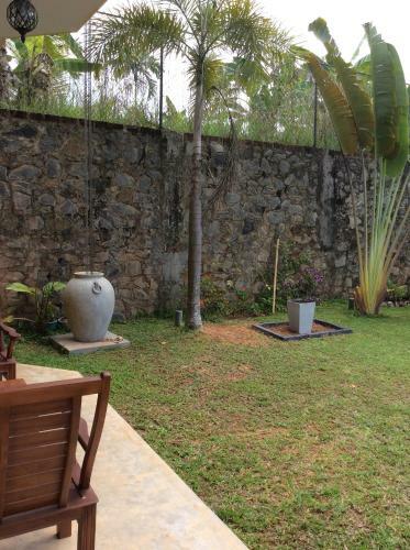 Hotel Cinnamon Villa