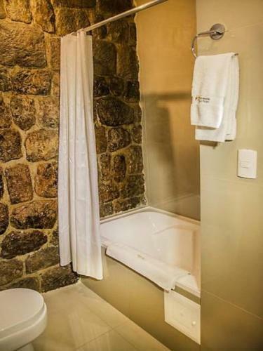 Hotel Monasterio San Pedro