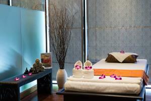 Doubletree Resort By Hilton Hotel Phuket - Surin Beach