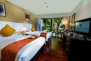 Doubletree Resort By Hilton Hotel Phuket - Surin Beach