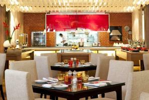 Doubletree Resort By Hilton Hotel Phuket - Surin Beach